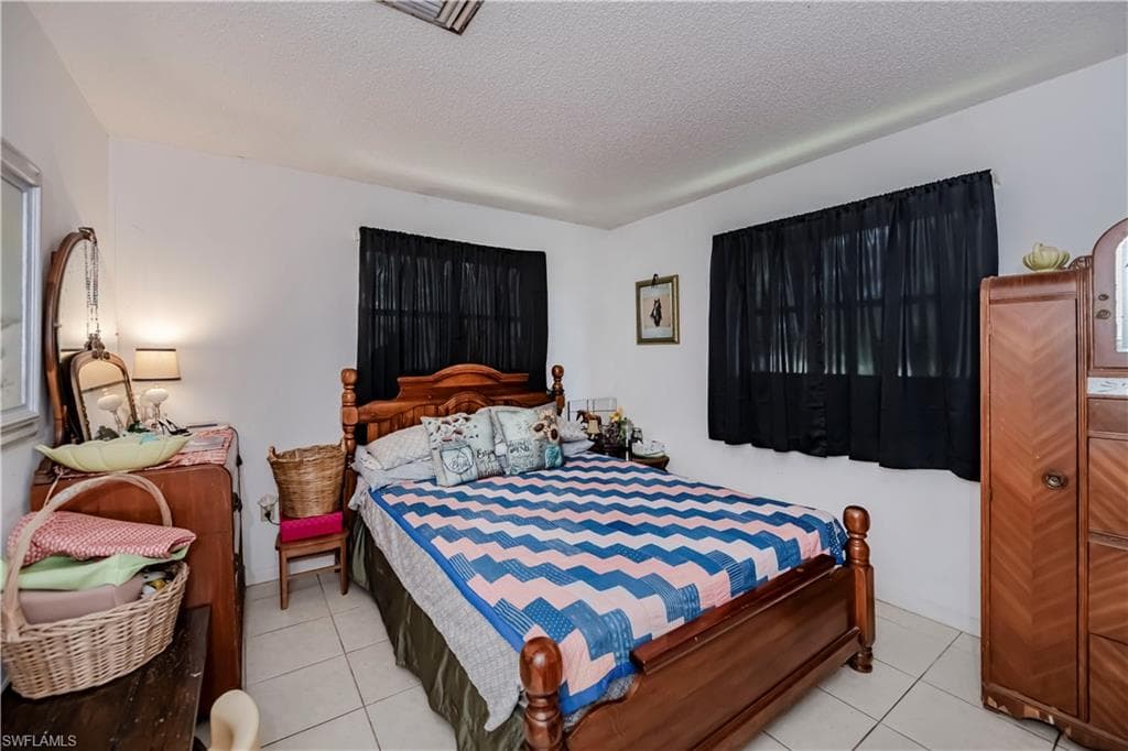 1038 Seminole CIR, MOORE HAVEN FL 33471-15