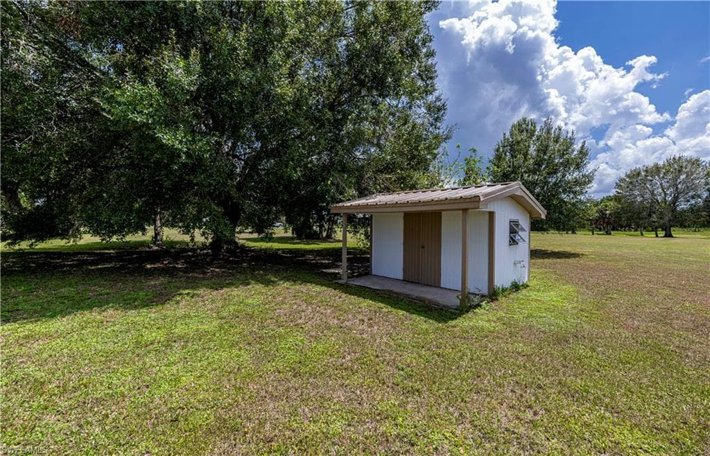 1038 Seminole CIR, MOORE HAVEN FL 33471-2