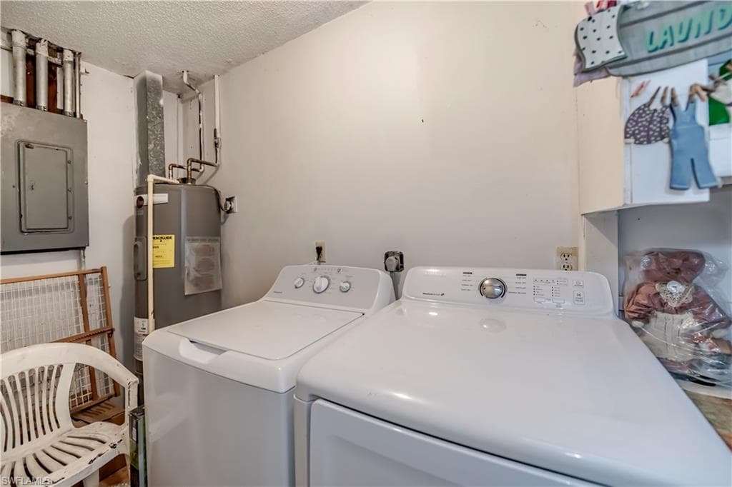 1038 Seminole CIR, MOORE HAVEN FL 33471-17