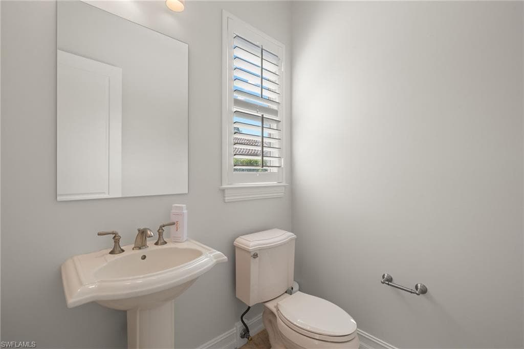 372 Cypress WAY W, NAPLES FL 34110-12