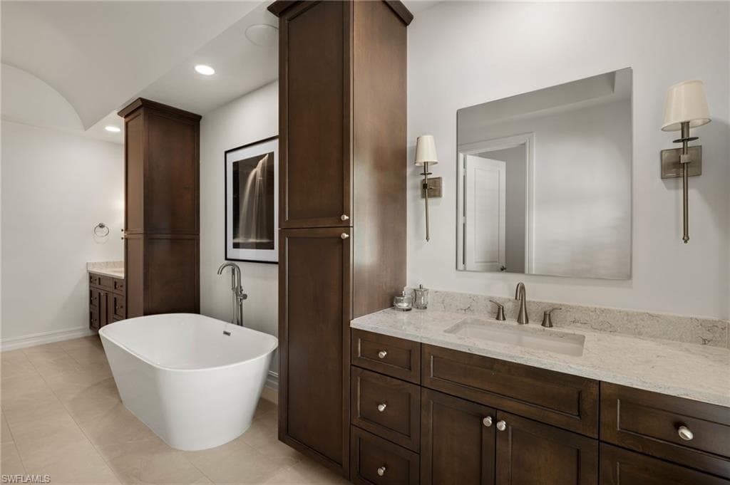 372 Cypress WAY W, NAPLES FL 34110-15