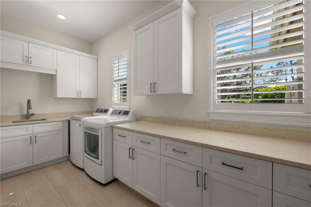 372 Cypress WAY W, NAPLES FL 34110-21