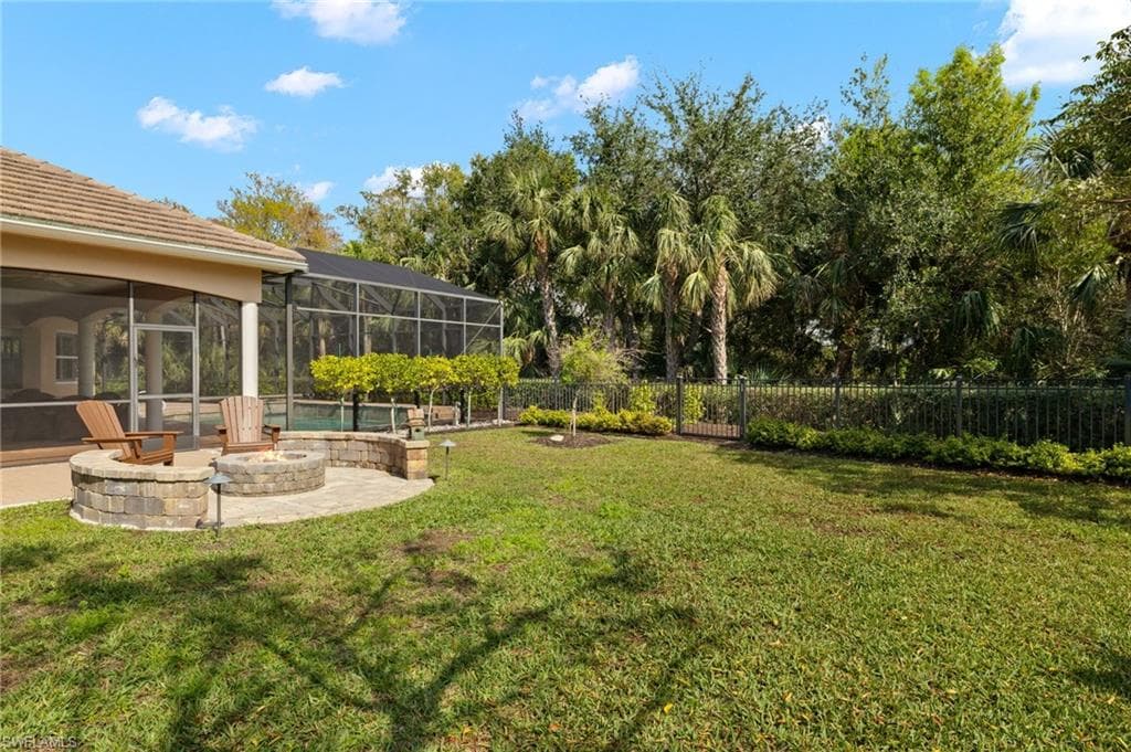 372 Cypress WAY W, NAPLES FL 34110-24