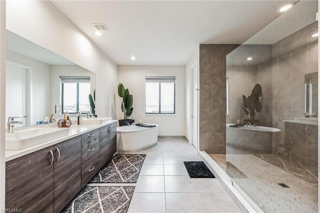 4761 Sophia DR, AVE MARIA FL 34142-26