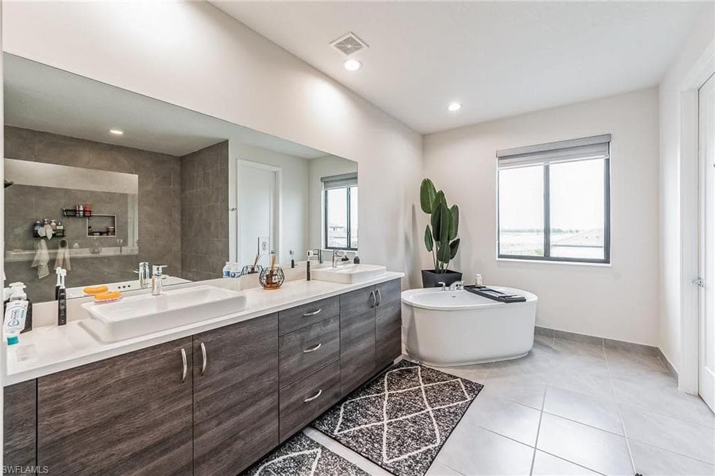 4761 Sophia DR, AVE MARIA FL 34142-27