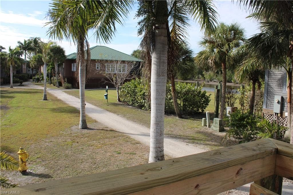 305 Storter #19 AVE N, EVERGLADES CITY FL 34139-14