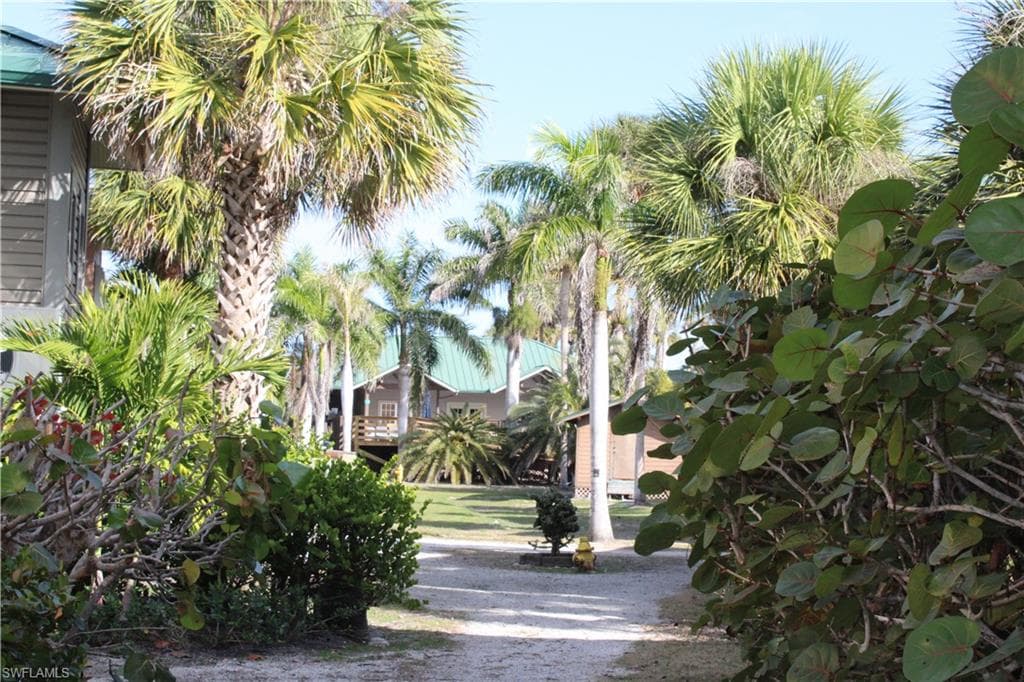 305 Storter #19 AVE N, EVERGLADES CITY FL 34139-3