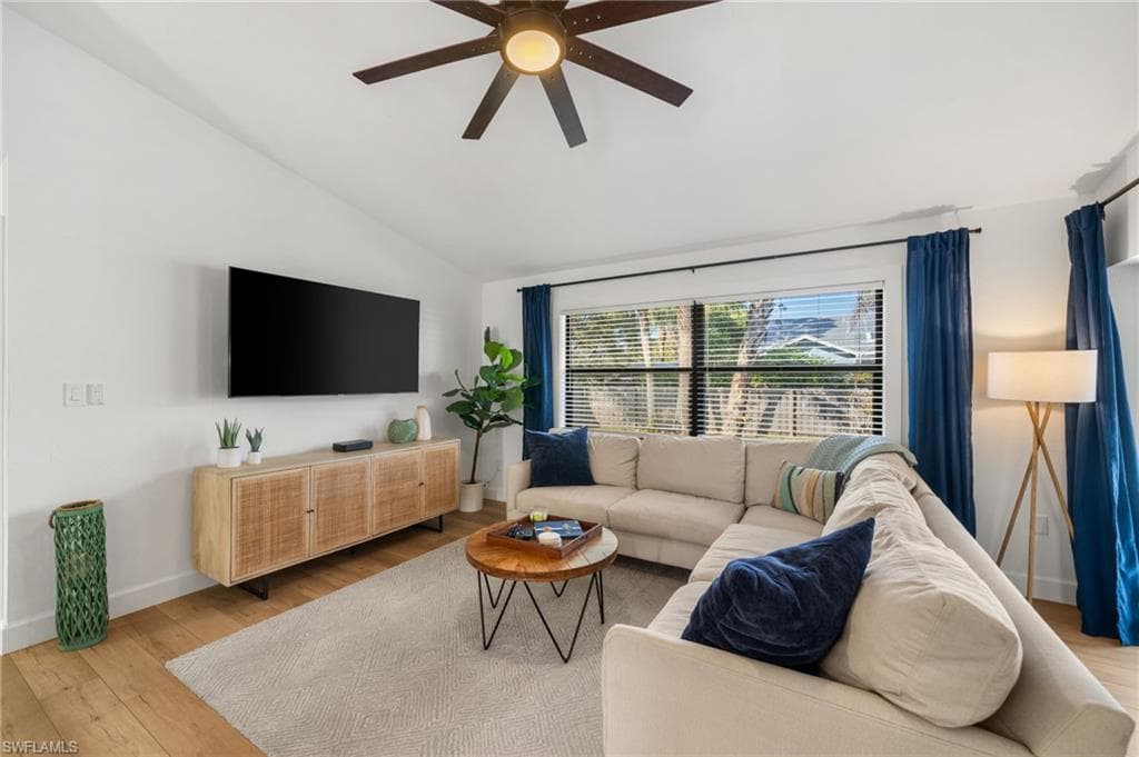 2451 River Reach DR, NAPLES FL 34104-5