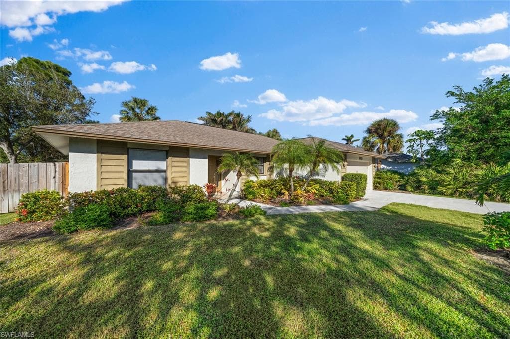 2451 River Reach DR, NAPLES FL 34104-4