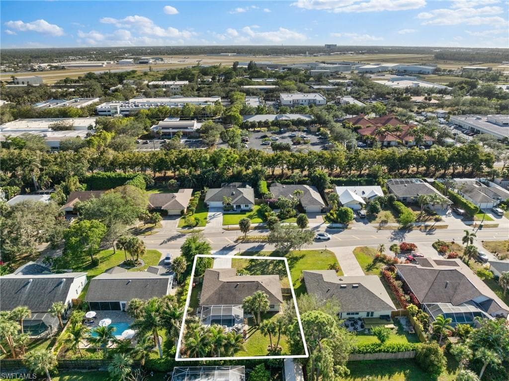2451 River Reach DR, NAPLES FL 34104-29
