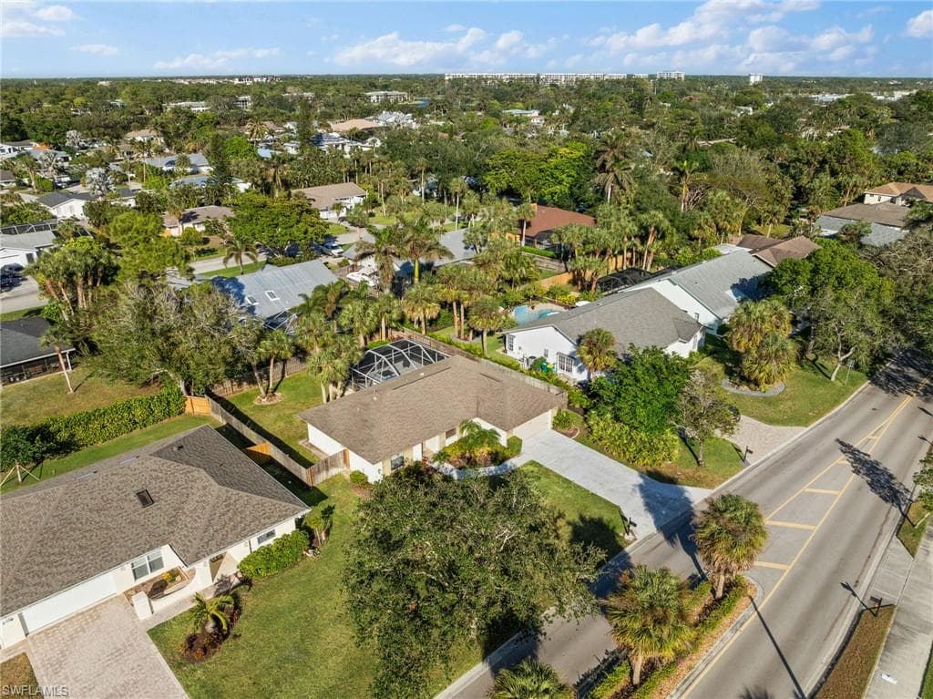 2451 River Reach DR, NAPLES FL 34104-37