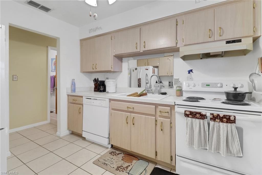 24 Pinewood BLVD, LEHIGH ACRES FL 33936-11