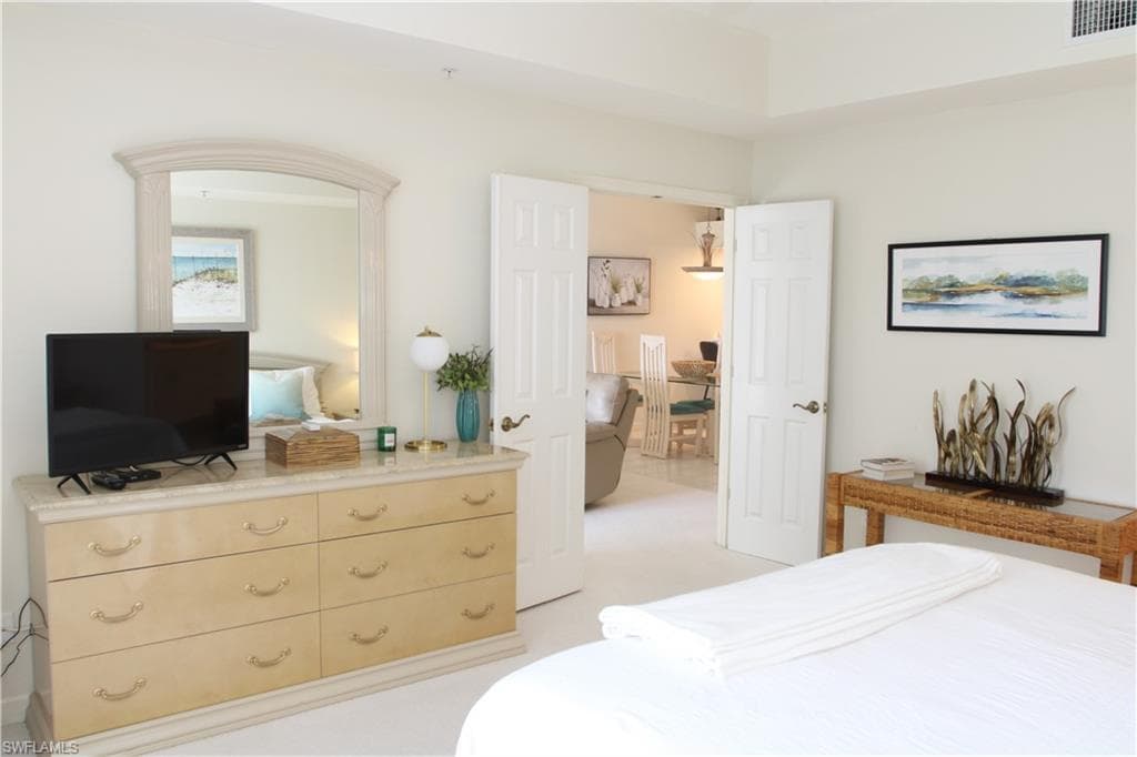 6660 Beach Resort DR # 1005, NAPLES FL 34114-2