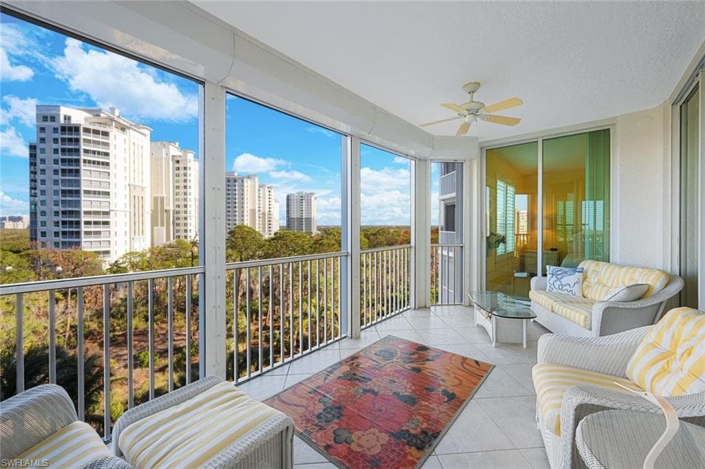 325 Dunes BLVD # 605, NAPLES FL 34110-22