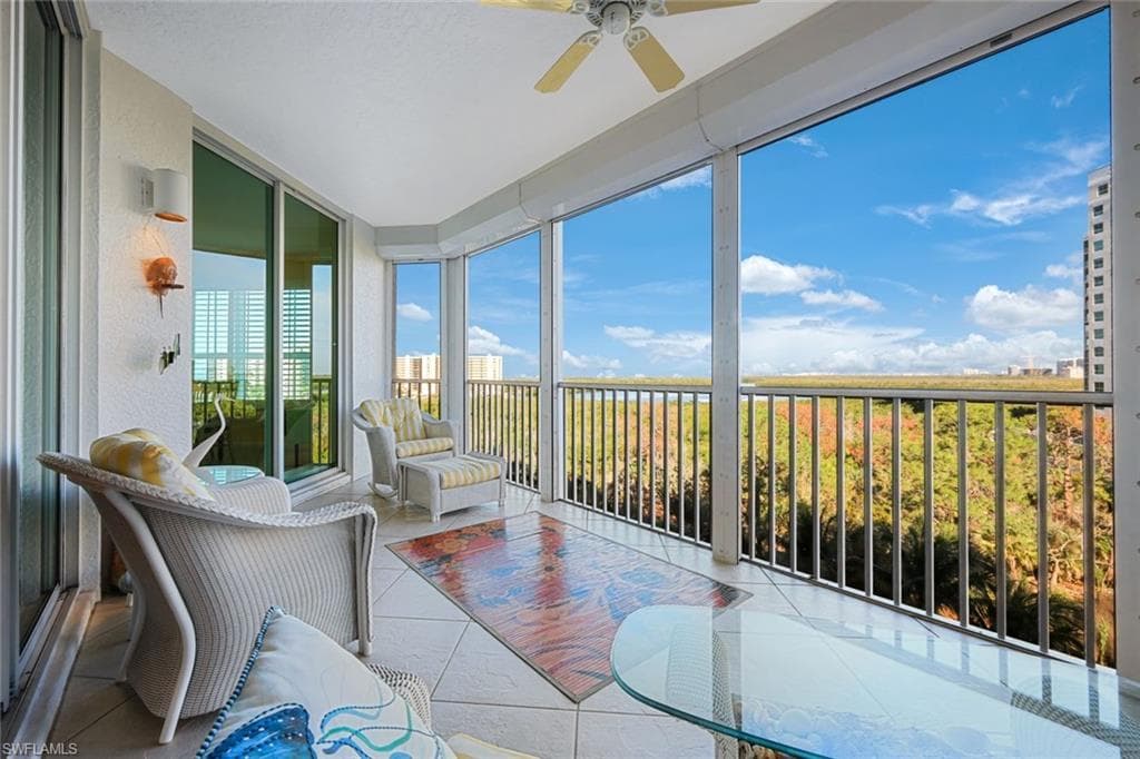 325 Dunes BLVD # 605, NAPLES FL 34110-21
