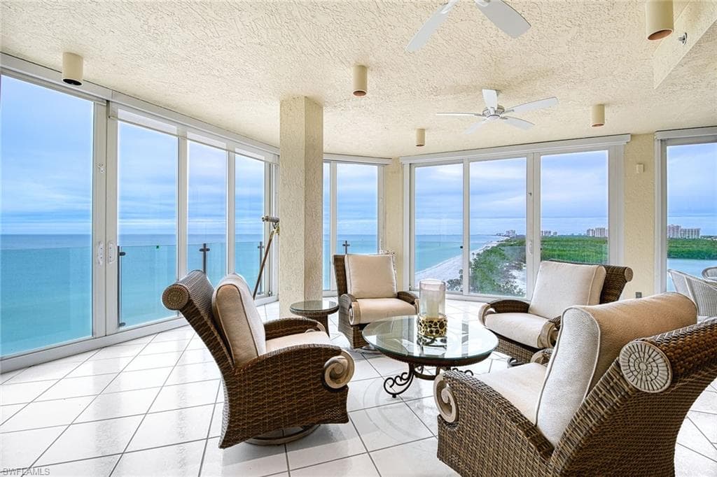 10 Seagate DR # 6N, NAPLES FL 34103-19