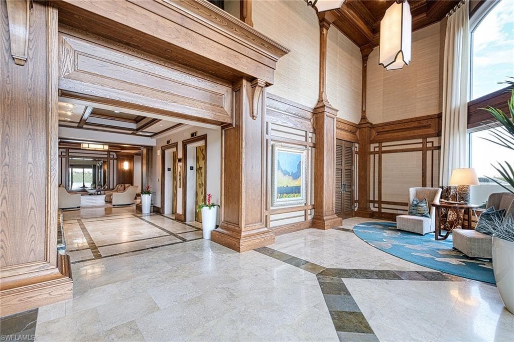 10 Seagate DR # 6N, NAPLES FL 34103-24