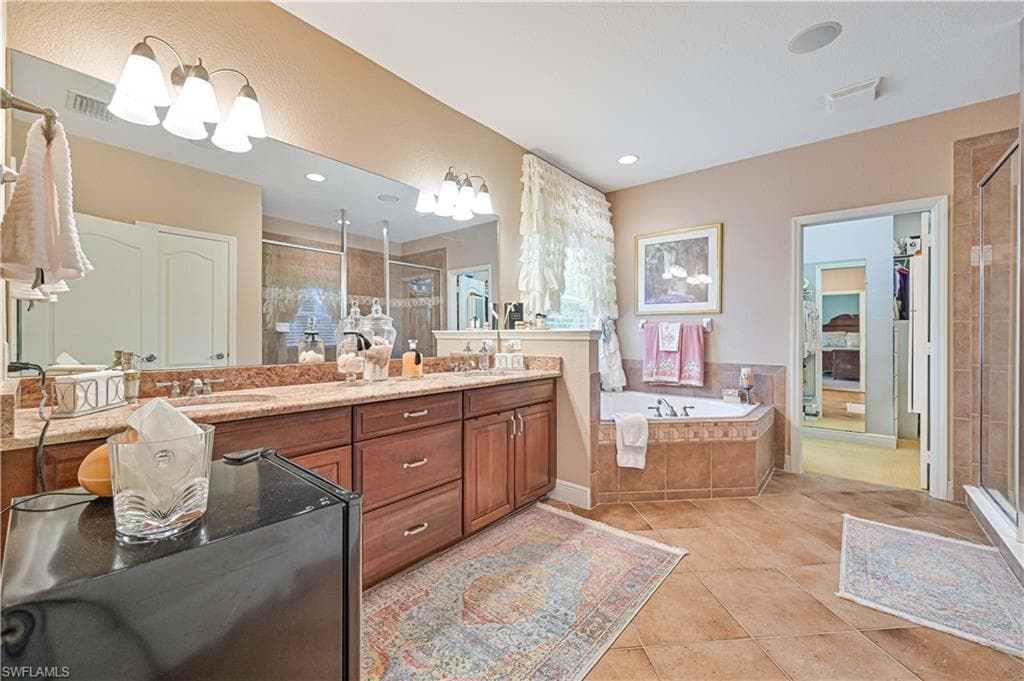 13900 Binghampton DR, FORT MYERS FL 33905-43