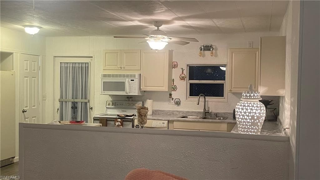 16230 Cynthia CT, FORT MYERS FL 33908-27