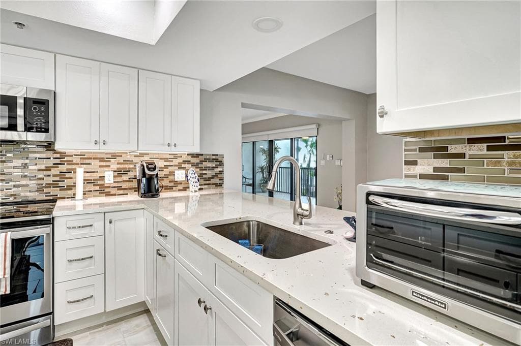 1900 Virginia AVE # 103, FORT MYERS FL 33901-12