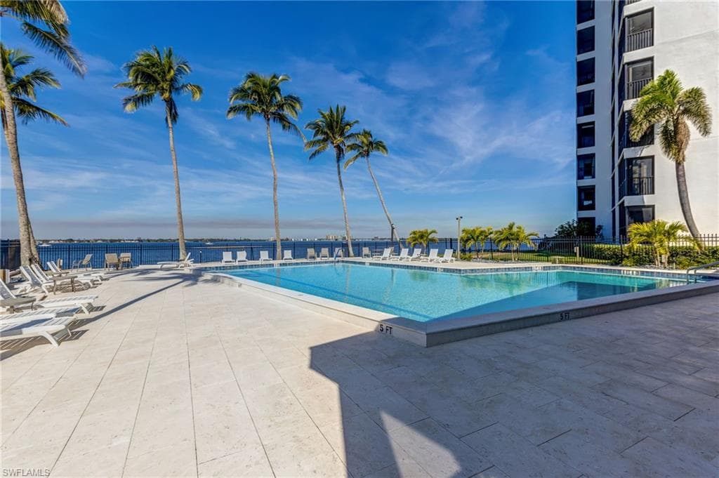 1910 Virginia AVE # 403, FORT MYERS FL 33901-33