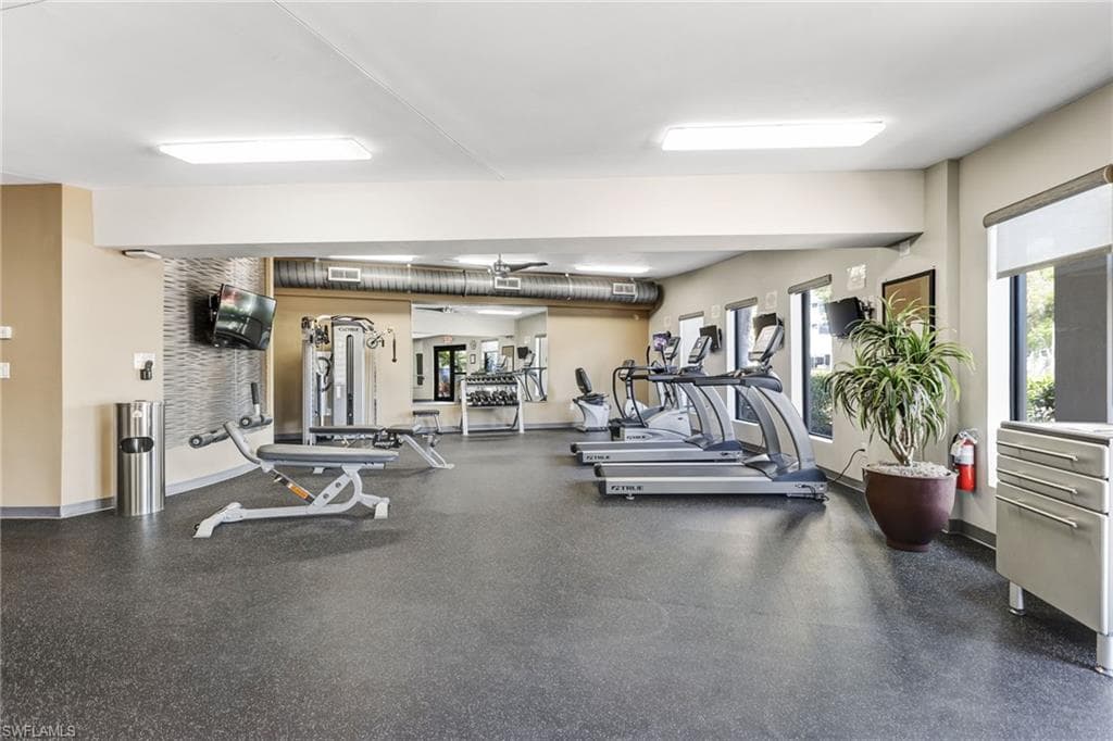 1910 Virginia AVE # 403, FORT MYERS FL 33901-44