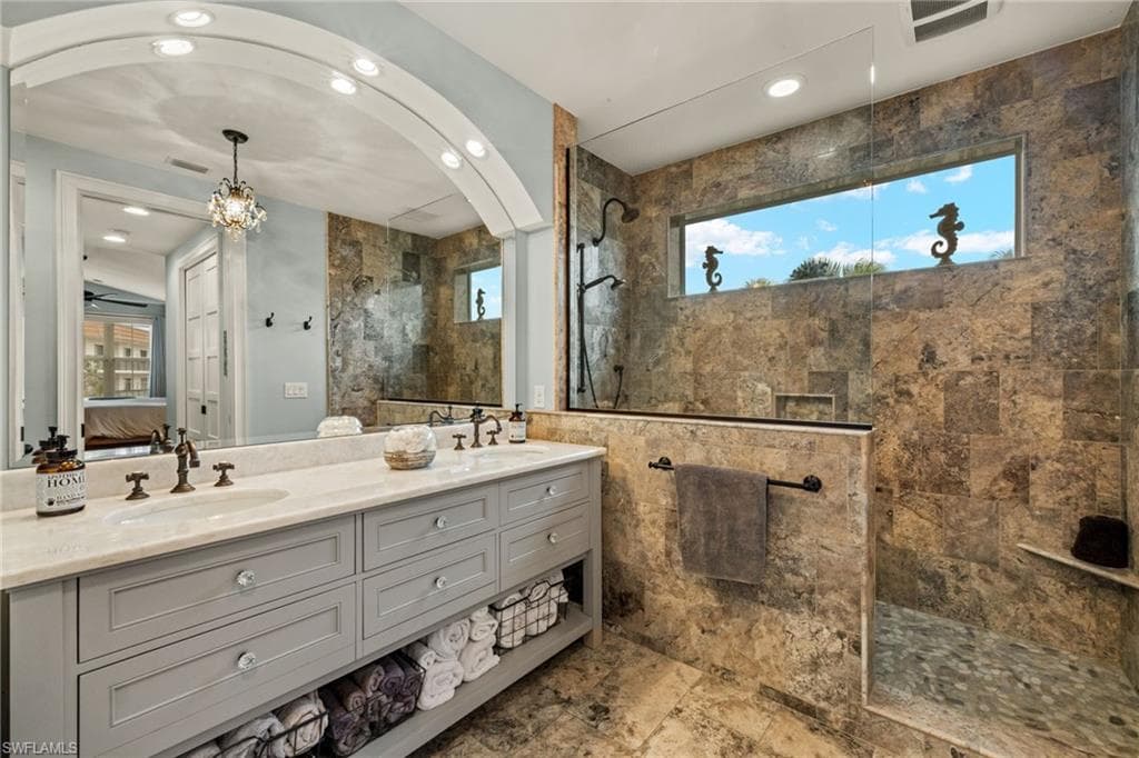 1114 Seagrape LN, SANIBEL FL 33957-19