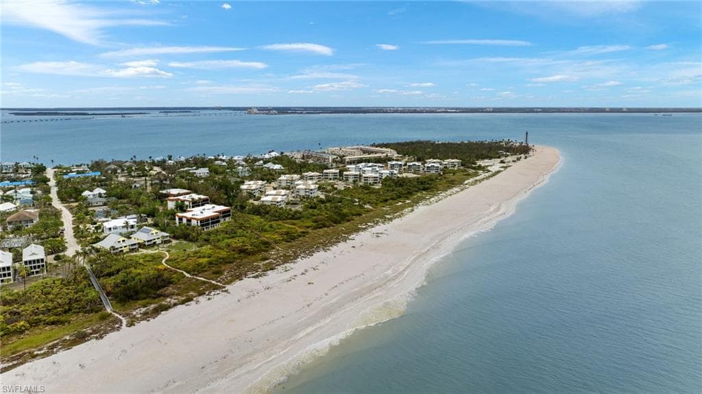1114 Seagrape LN, SANIBEL FL 33957-44