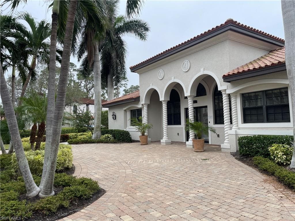 27001 Serrano WAY # 201, BONITA SPRINGS FL 34135-27