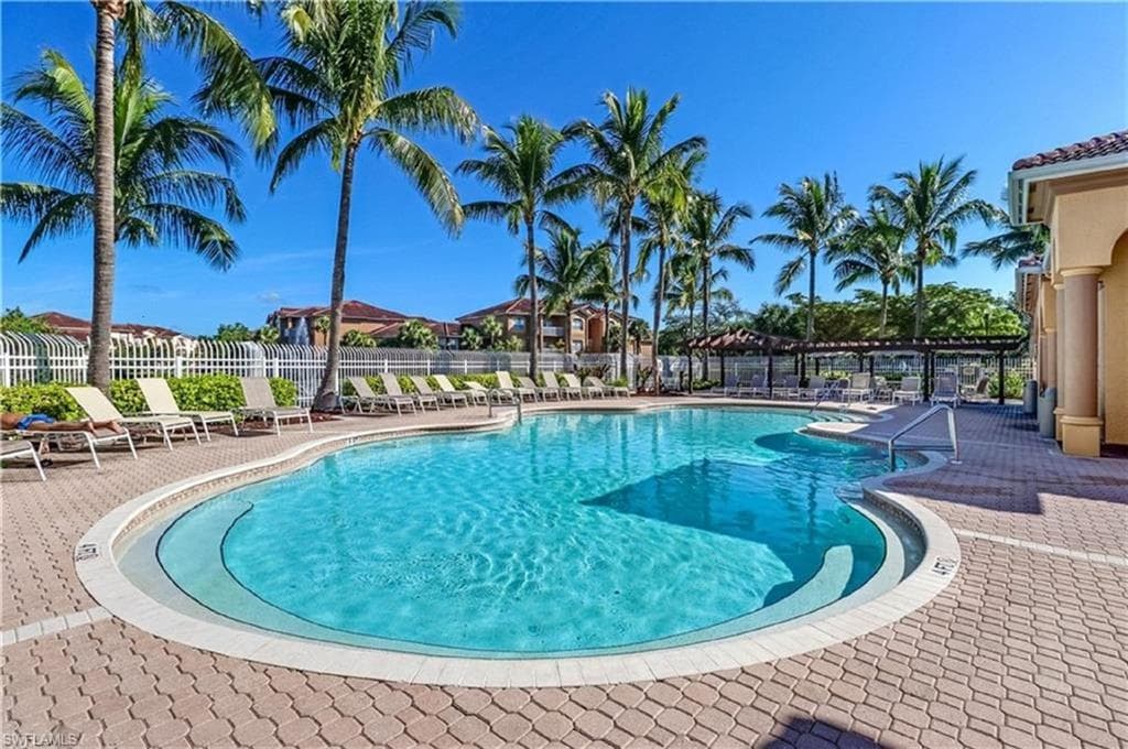 15655 Ocean Walk CIR # 205, FORT MYERS FL 33908-26