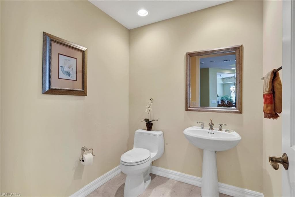 295 Grande WAY # 405, NAPLES FL 34110-22