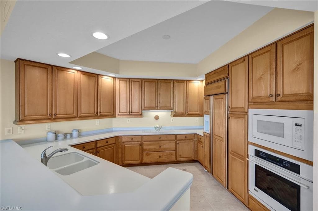 295 Grande WAY # 405, NAPLES FL 34110-11