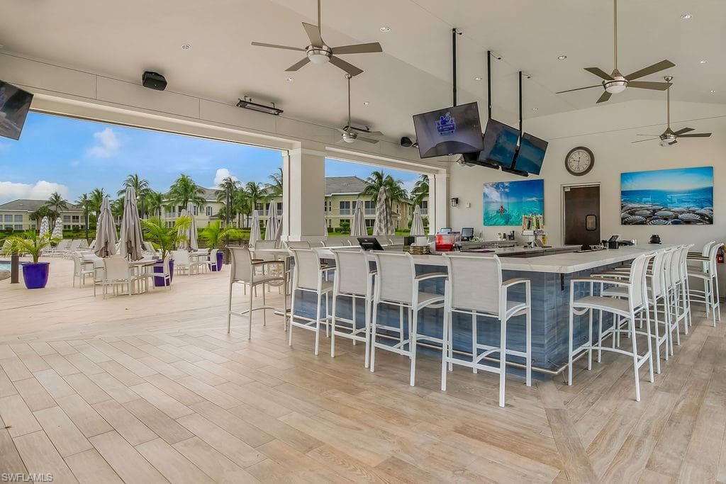 295 Grande WAY # 405, NAPLES FL 34110-27