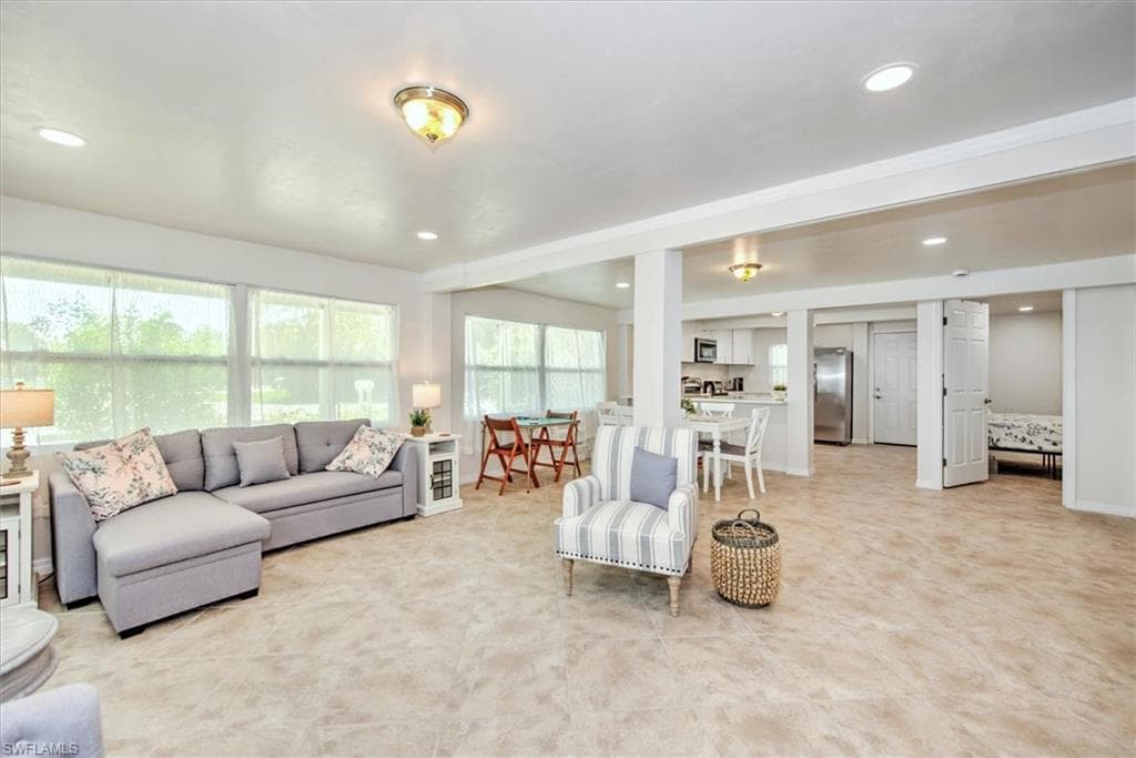 407 Lazy WAY, FORT MYERS BEACH FL 33931-32