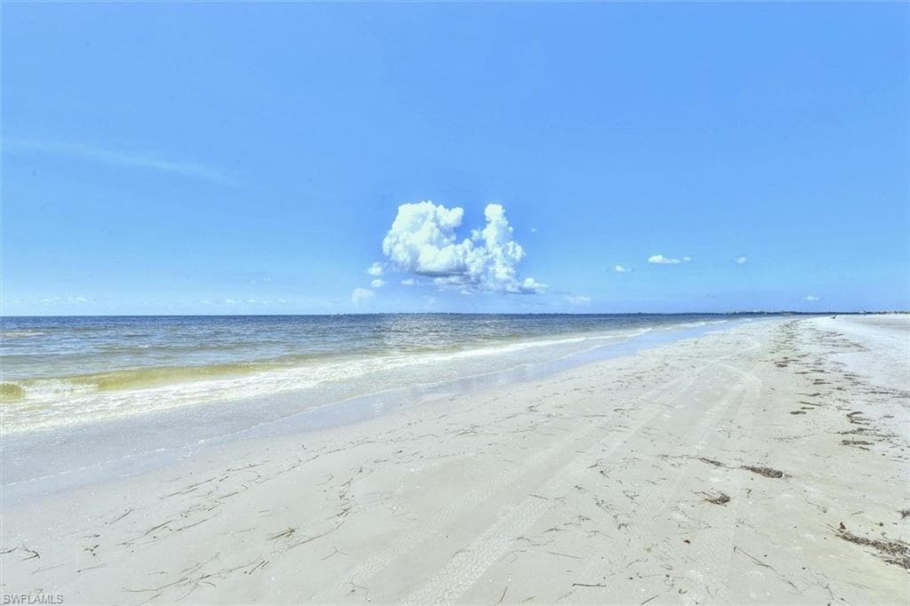 407 Lazy WAY, FORT MYERS BEACH FL 33931-40
