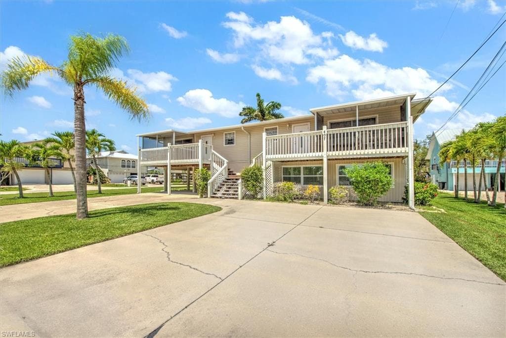407 Lazy WAY, FORT MYERS BEACH FL 33931-14
