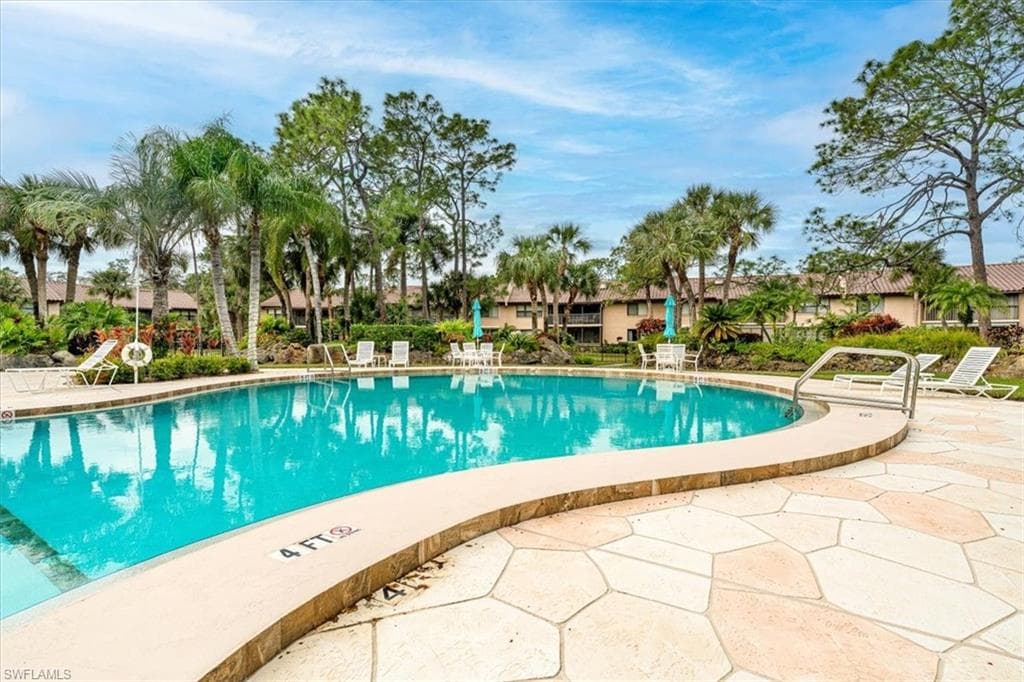 3219 Horse Carriage WAY # 306, NAPLES FL 34105-21