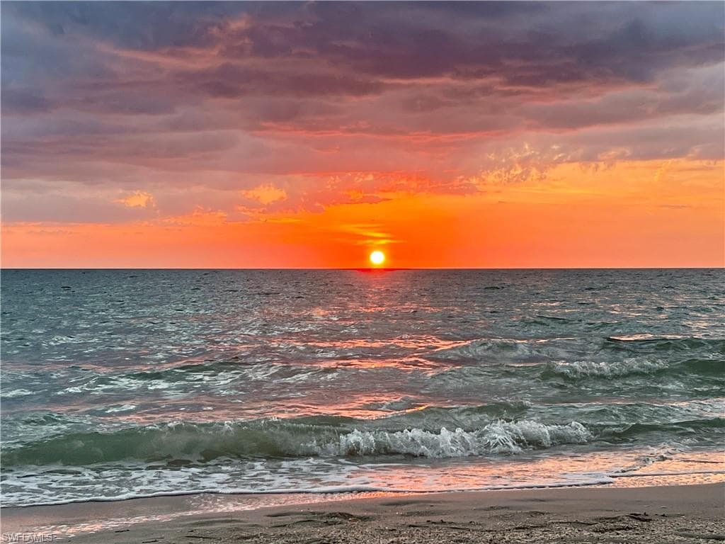 3219 Horse Carriage WAY # 306, NAPLES FL 34105-30