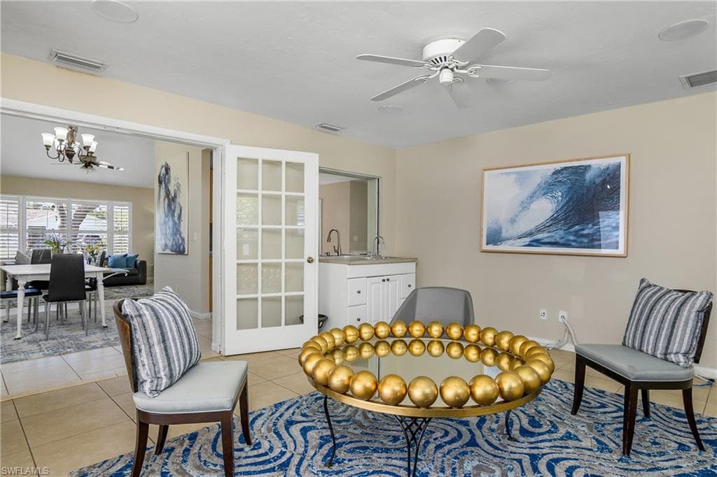 2560 11th CIR, NAPLES FL 34103-15