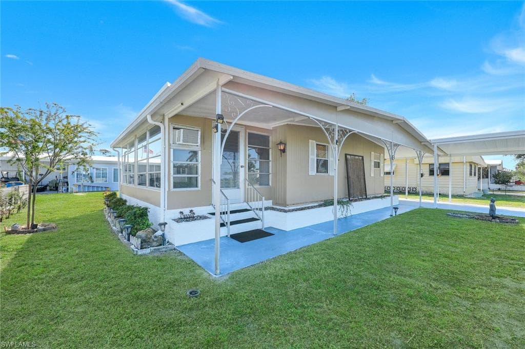 9335 Lord RD, BONITA SPRINGS FL 34135-1