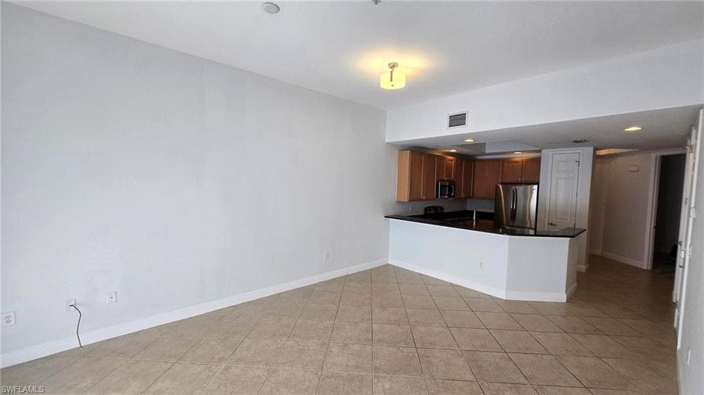 13780 Julias WAY 1024-3
