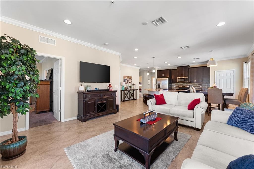 18222 Creekside Preserve LOOP # 201, FORT MYERS FL 33908-9