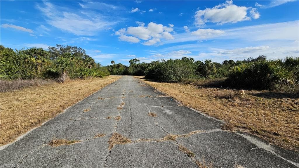 811 Opal CT, LABELLE FL 33935-20