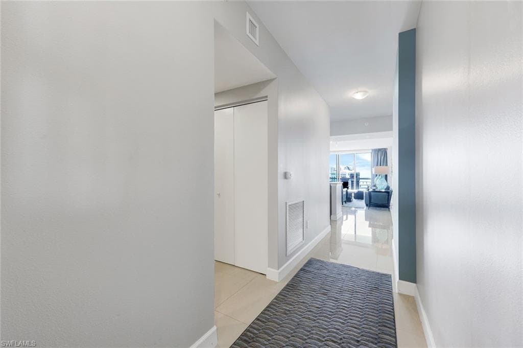 3000 Oasis Grand BLVD # 2402, FORT MYERS FL 33916-3