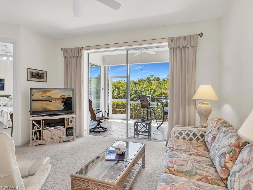206 Newport DR # 805, NAPLES FL 34114-11