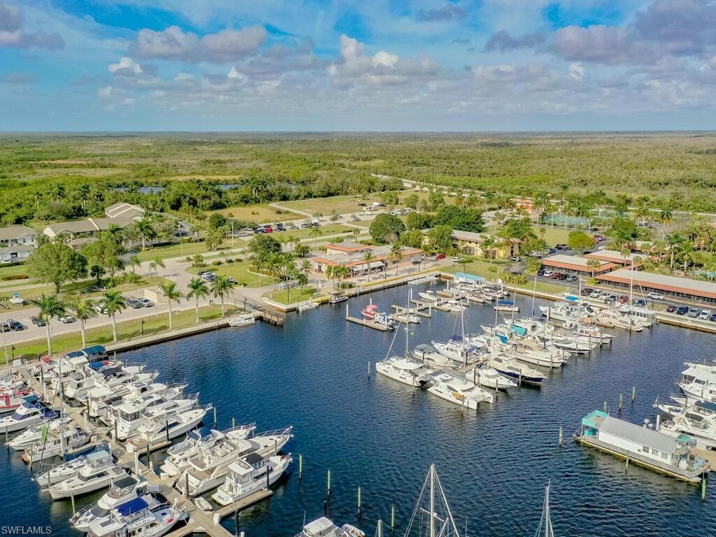 206 Newport DR # 805, NAPLES FL 34114-37