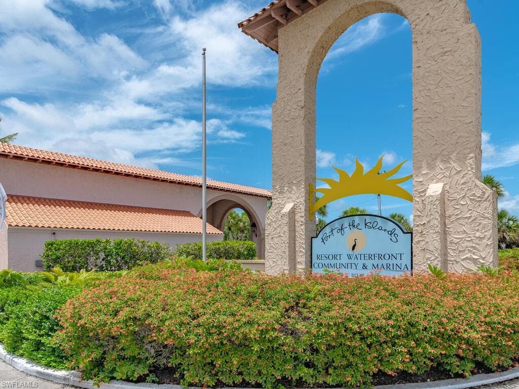 206 Newport DR # 805, NAPLES FL 34114-34