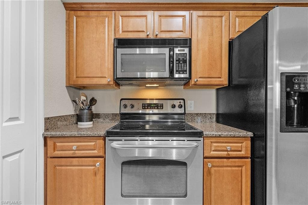 12936 Violino LN # 108, NAPLES FL 34105-9