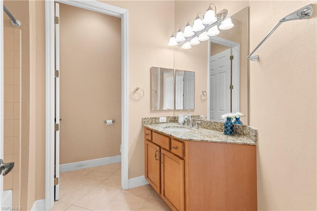 174 Shadroe Cove CIR # 1003, CAPE CORAL FL 33991-14
