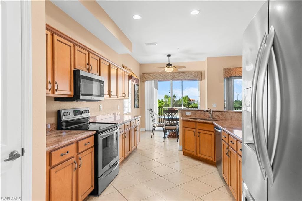 174 Shadroe Cove CIR # 1003, CAPE CORAL FL 33991-3
